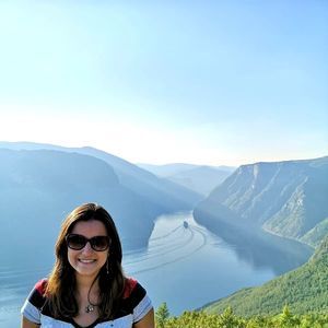 Meet your Posher, Mariana